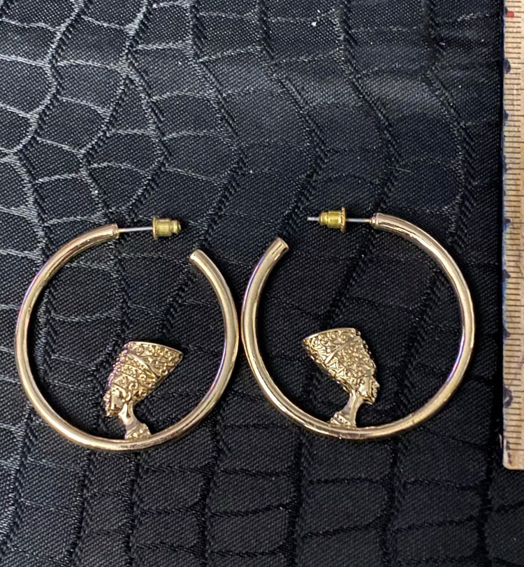 NEFERTITI Hoops