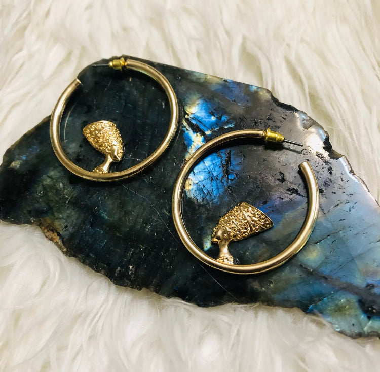 NEFERTITI Hoops